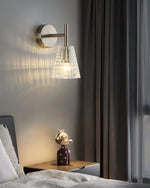 Bild in Gallery-Viewer laden, Bravira Modern Glass Wall Lamp – Minimalistische Wandleuchte für Schlafzimmer, Flur & Schminktisch