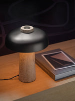 Cargar imagen en el visor de la Galería, Lámpara de mesa de travertino Carla