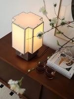 Charger l'image dans la visionneuse de galerie, Lampe de table Tanu Stitch