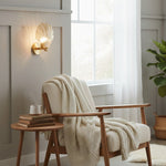 Charger l'image dans la visionneuse de galerie, Applique murale Shellora élégante en coquillage – Lampe murale sculpturale en verre et métal pour la maison N44