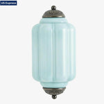 Charger l'image dans la visionneuse de galerie, Applique murale vintage en verre laiteux festonné Eloise - Éclairage d'appoint moderne pour salle de bain et chambre