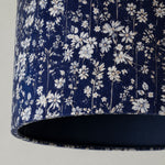 Bild in Gallery-Viewer laden, Blue floral fabric shade edge and lower rim detail