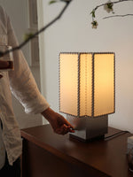 Charger l'image dans la visionneuse de galerie, Lampe de table Tanu Stitch