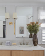 Cargar imagen en el visor de la Galería, Aplique de Pared con Pantalla de Tela Clásica Bryant Estilo Elegante - Iluminación de Mesita de Noche para Dormitorio