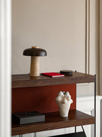 Cargar imagen en el visor de la Galería, Lámpara de mesa de travertino Carla