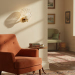 Charger l'image dans la visionneuse de galerie, Applique murale Shellora élégante en coquillage – Lampe murale sculpturale en verre et métal pour la maison N44