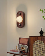 Bild in Gallery-Viewer laden, Bezel Alabaster Wandleuchte