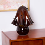 Cargar imagen en el visor de la Galería, Lámpara de mesa de cristal escultórico Bellina: iluminación moderna y minimalista para salón o dormitorio