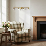 Bild in Gallery-Viewer laden, Mobilux Line Sleek Mehrkopf Badezimmer Wandleuchte – Designer Schminkspiegelwandleuchte mit Glasschirmen