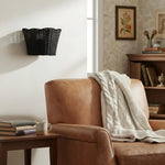 Cargar imagen en el visor de la Galería, Aplique de pared tejido Wickara: lámpara de pared con pantalla de cesta festoneada para dormitorio