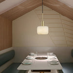 Bild in Gallery-Viewer laden, Velia Eichel Alabaster Minimalistische Pendelleuchte