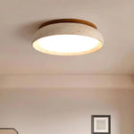 Cargar imagen en el visor de la Galería, Lámpara de techo de travertino escultural Travira: luz ambiental suave para el dormitorio, la sala de estar o la entrada.