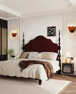 Cargar imagen en el visor de la Galería, Aplique de pared Bellina de cristal con diseño floral: lámpara de pared moderna de latón para dormitorio y pasillo.