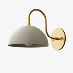 Cargar imagen en el visor de la Galería, Aplique de pared industrial de metal Curva - Brazo curvo de latón - Luminaria de cúpula martillada