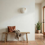 Charger l'image dans la visionneuse de galerie, Applique Murale Globe en Pierre Naturelle Élégante OrbisMuse - Lumière Minimaliste pour Couloirs