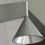 Bild in Gallery-Viewer laden, Metorq Geometrische Metall-Wandleuchte - Modernes Design für Schlafzimmer-Nachttischlampe