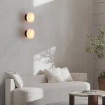 Bild in Gallery-Viewer laden, Zylindrische Alabaster Wandleuchte