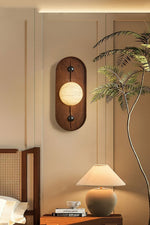 Bild in Gallery-Viewer laden, Bezel Alabaster Wandleuchte
