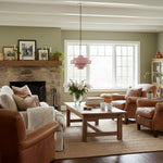 Cargar imagen en el visor de la Galería, Lámpara colgante Koloro con pantalla de vidrio coloreado: moderna lámpara de suspensión ajustable para interiores.