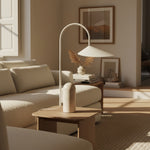 Bild in Gallery-Viewer laden, Nulavo Schwenkarm-Blattschirm-Tischlampe – Verstellbares Design für Wohn- und Schlafzimmer