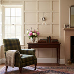 Cargar imagen en el visor de la Galería, Aplique de pared industrial Driscoll con brazo ajustable - Pantalla cónica de vidrio vintage