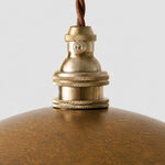 Cargar imagen en el visor de la Galería, Close view of brass lamp holder detail