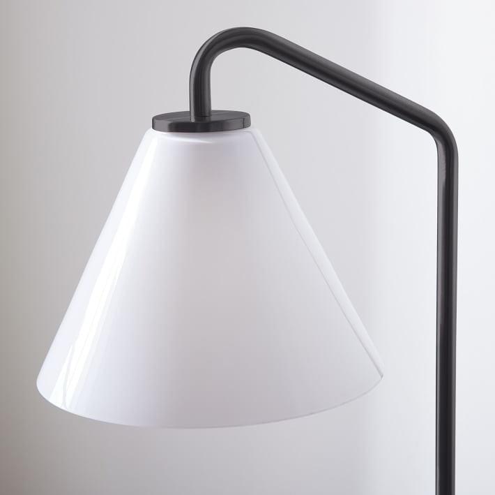 Conica Skulpturale Kegeltischlampe - Moderne Glasbeleuchtung für Schlafzimmer oder Schreibtisch