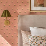 Cargar imagen en el visor de la Galería, Aplique de pared Capirise con pantalla plisada - Lámpara de dormitorio de tela festoneada