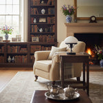 Bild in Gallery-Viewer laden, Ornato Luxe Skulpturale Geometrische Tischlampe – Art Deco Akzent für Schlafzimmer & Wohnzimmer