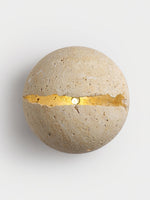 Charger l'image dans la visionneuse de galerie, Applique murale hémisphérique en travertin fendu