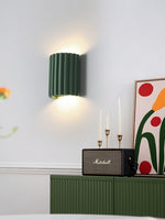 Cargar imagen en el visor de la Galería, Lámpara de pared moderna de resina acanalada