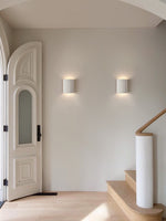 Cargar imagen en el visor de la Galería, Lámpara de pared moderna de resina acanalada