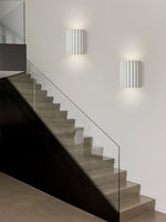 Cargar imagen en el visor de la Galería, Lámpara de pared moderna de resina acanalada