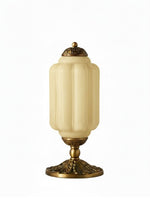 Charger l'image dans la visionneuse de galerie, Lampe de table Eloise en verre vintage