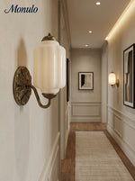 Bild in Gallery-Viewer laden, Vintage Milchglas Wandleuchte Nachttisch Flur Eloise Wandleuchte