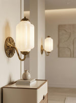 Bild in Gallery-Viewer laden, Vintage Milchglas Wandleuchte Nachttisch Flur Eloise Wandleuchte