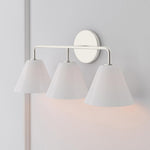 Cargar imagen en el visor de la Galería, Aplique de pared Conica Cone: iluminación moderna de vidrio de 1, 2 y 3 luces
