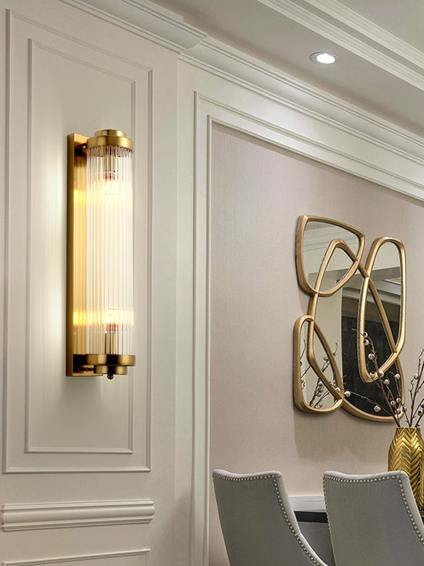 Applique murale cannelée – Lampe en verre nervuré avec applique en laiton et verre