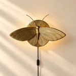 Charger l'image dans la visionneuse de galerie, Maize Art Deco Moth Resin Plug-In Wall Sconce