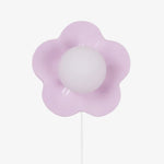 Charger l'image dans la visionneuse de galerie, Lampe murale fleurissante Resinova - Résine moderne et verre pour salons et chambres