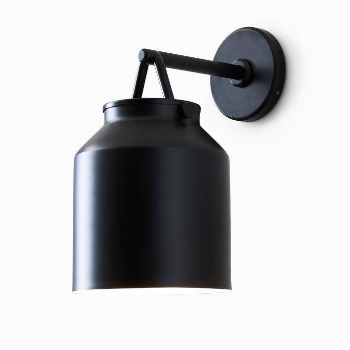 Aplique de pared minimalista para exterior Hanton: aplique industrial de metal mate para espacios modernos