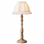 Charger l'image dans la visionneuse de galerie, White background full table lamp view