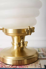 Cargar imagen en el visor de la Galería, Lámpara de mesa decorativa Capigia - Iluminación decorativa de vidrio y metal
