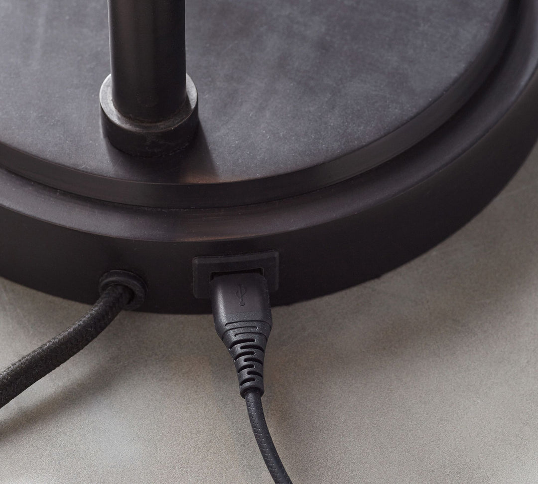 Lámpara de mesa Lawson de vidrio reciclado con USB - Diseño moderno de latón y bronce