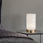 Bild in Gallery-Viewer laden, Totem Alabaster Tischlampe (eingebauter Akku)