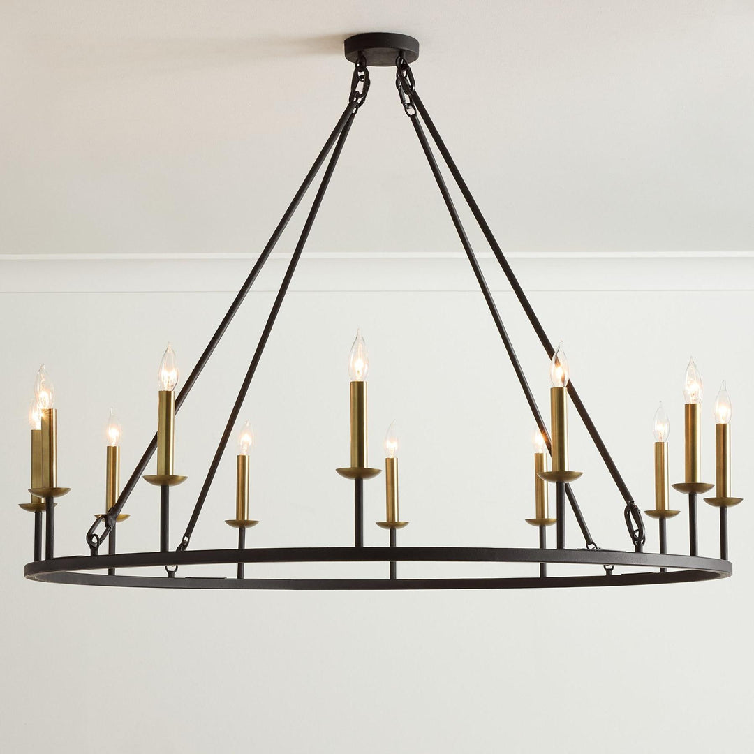 Lámpara de araña con forma de rueda de carro de Rowan Candle - Iluminación rústica con ruedas redondas
