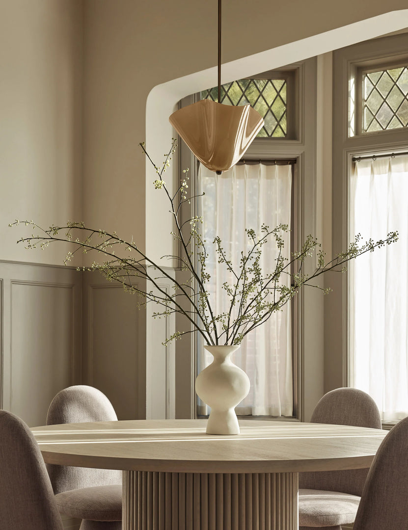 Bellina Radner Pendant Light – Sleek Glass Shade with Gentle Curves for Living Room, Bedroom and Dining Area
