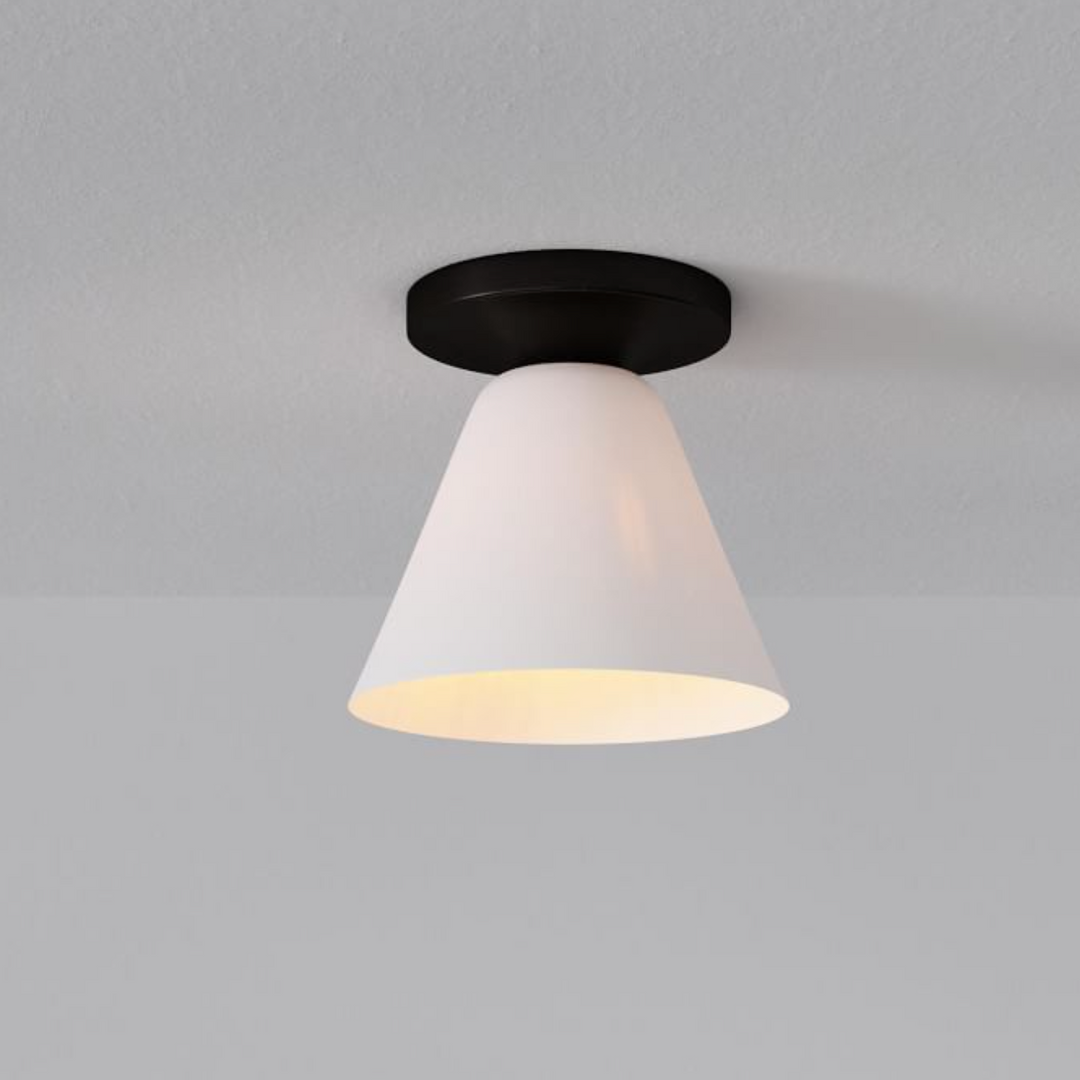 Lámpara de techo Conica Cone Flush Mount: lámpara de techo de cristal para espacios modernos