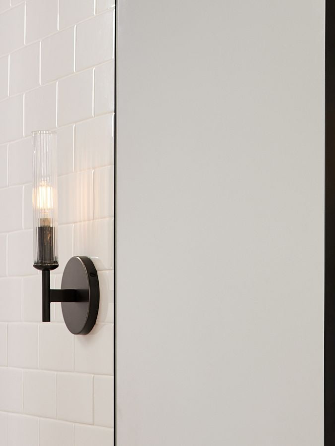 Gerippte Glas-Wandlampe – Röhren-Wandlampe für Badezimmer-Spiegelbeleuchtung in Messing