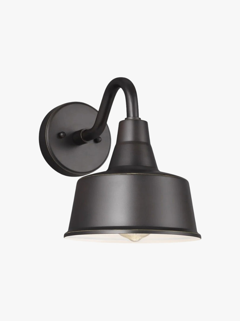 Aplique de pared para granero de exterior Korvi: iluminación retro de aluminio resistente